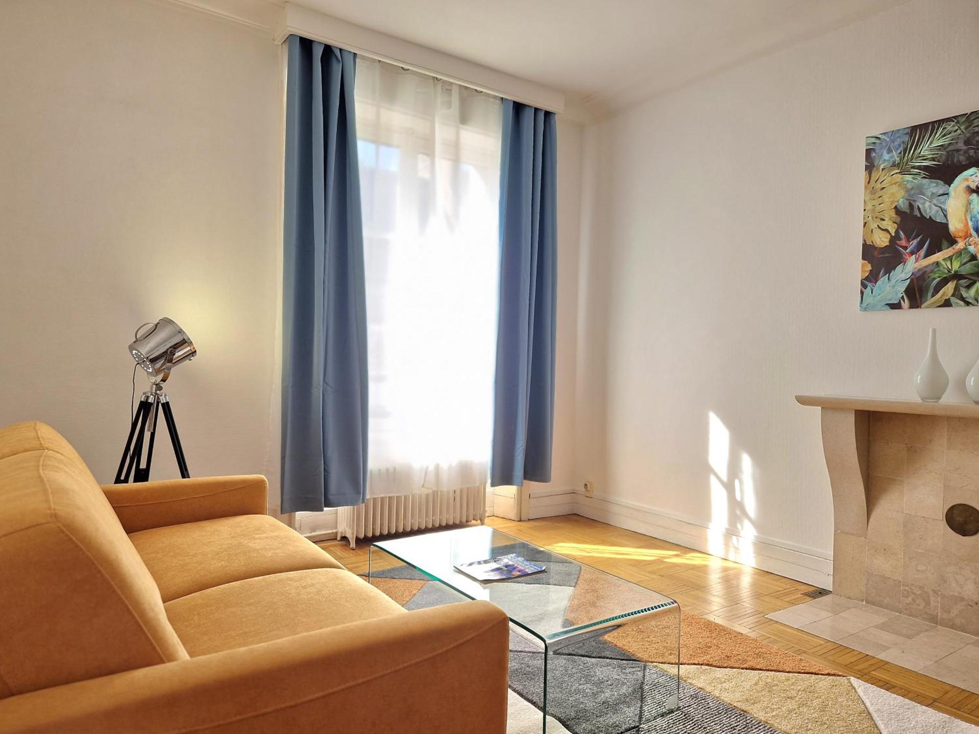 Ferienwohnung Au Coeur De L'Histoire Orléans Exterior foto